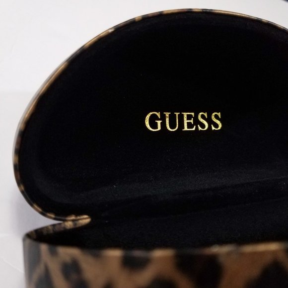 Guess Beautiful Leopard Print Hard Sunglasses Case - Picture 1 of 11